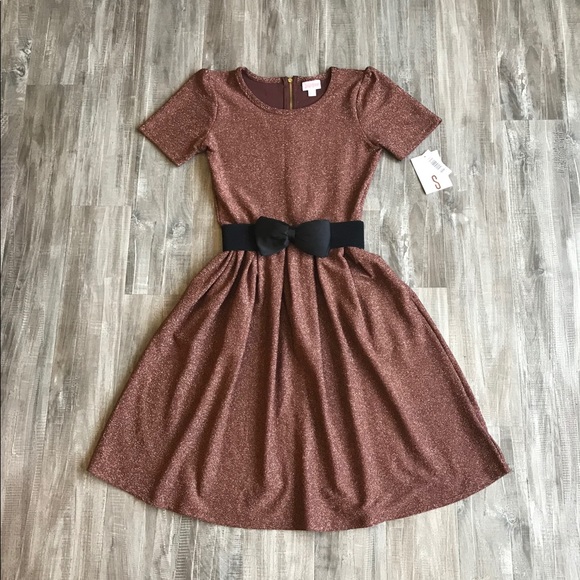 LuLaRoe Dresses & Skirts - New Elegant Lularoe Amelia